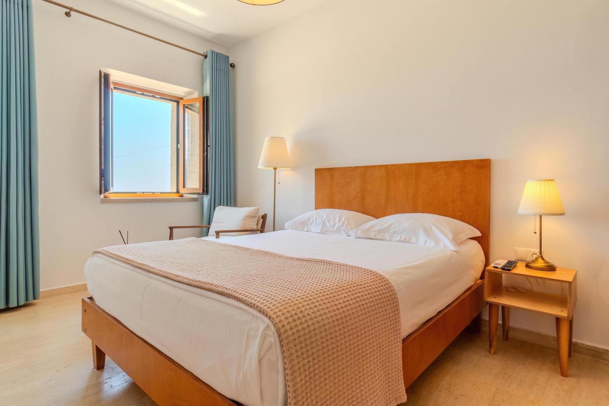 Annapolis Hotel Himare Exterior photo